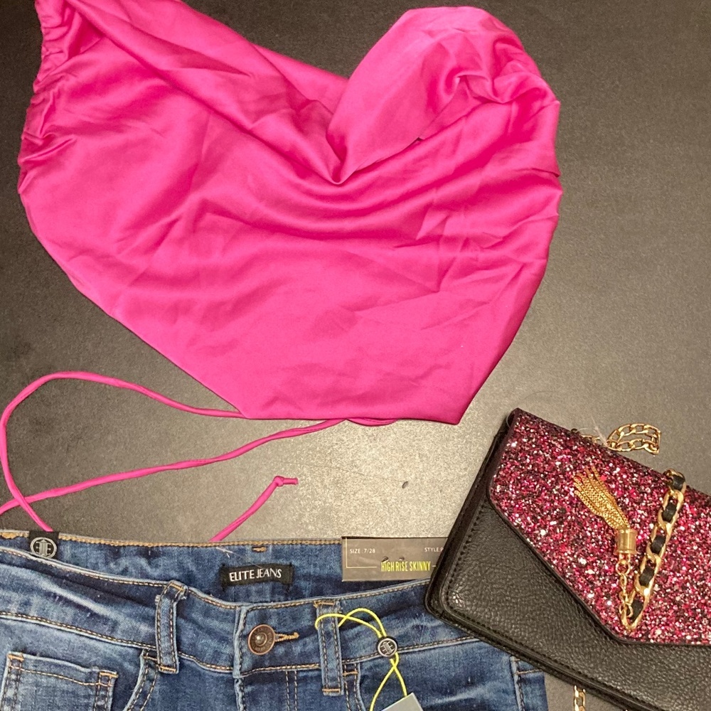 Halter top - Picture 5 of 6